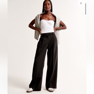NWOT A&F Harper Tailored Ultra Wide Leg Pant